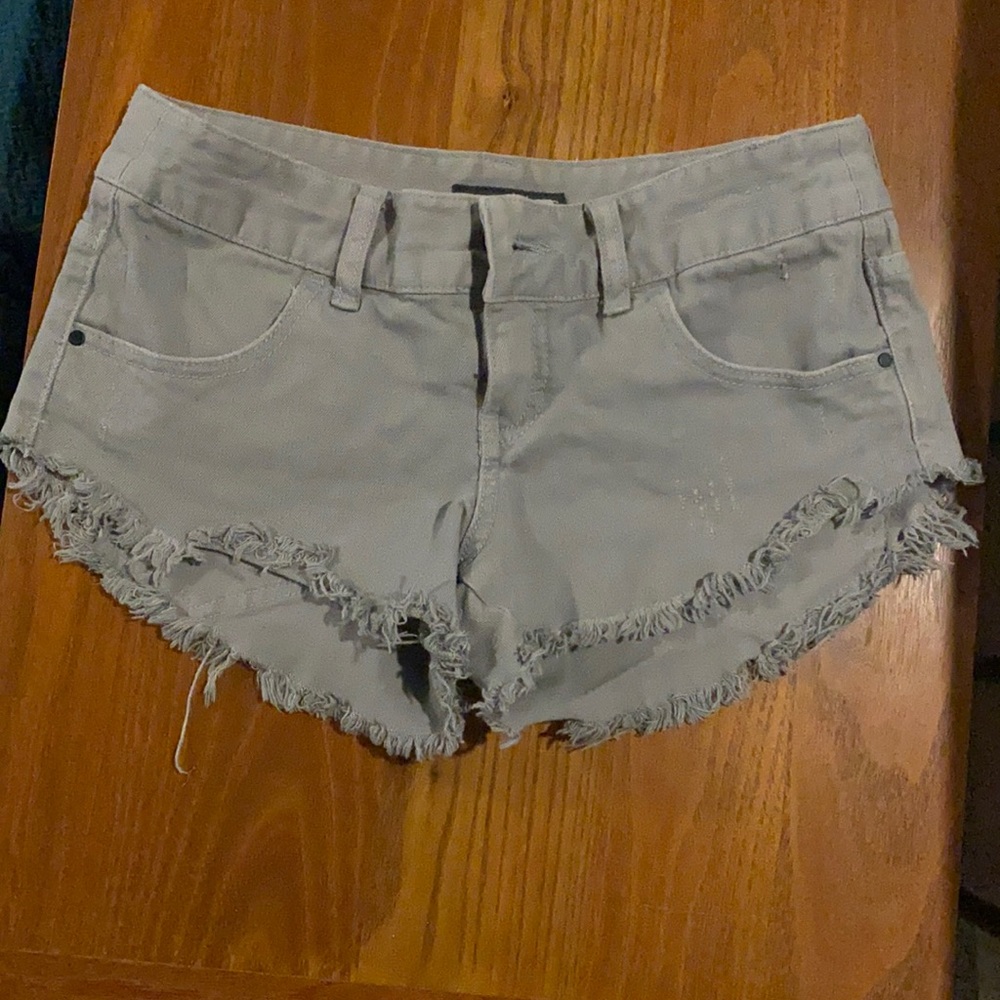 Billabong shorts